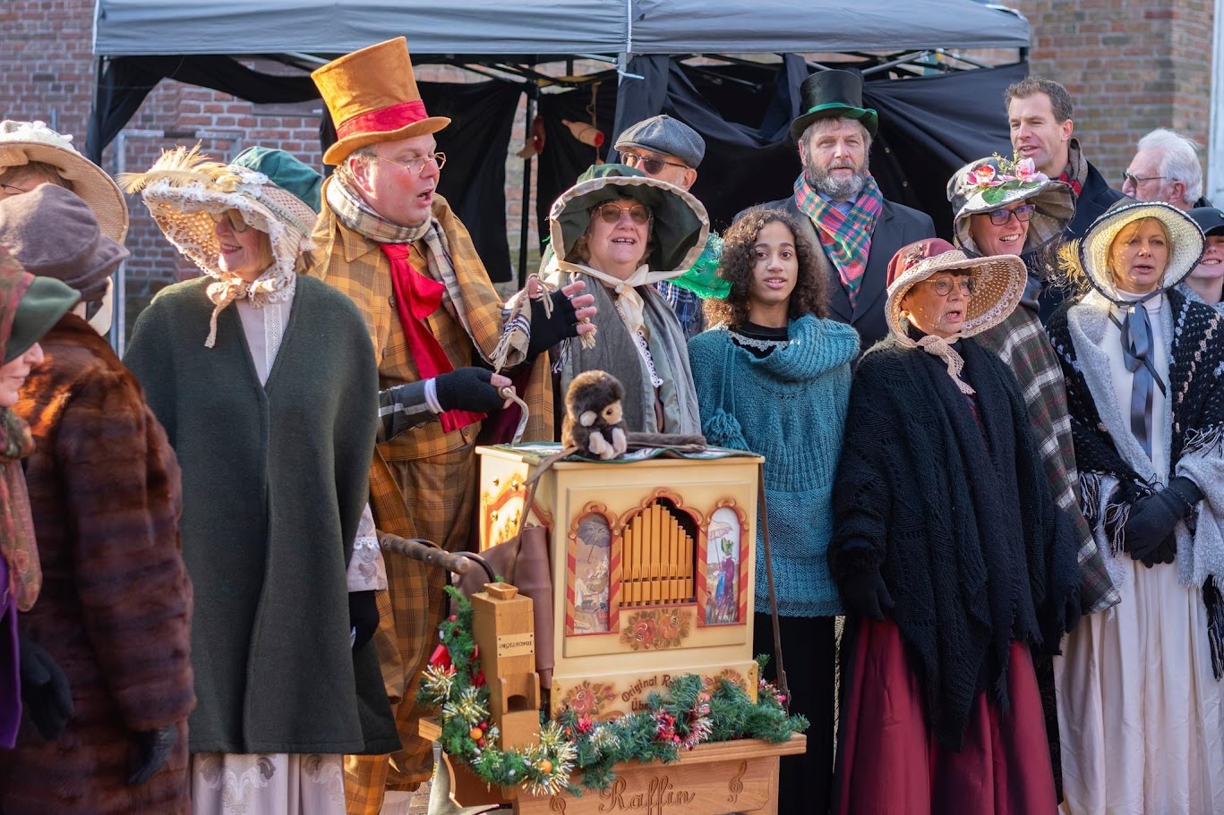 Dickens draaiorgeltje huren, Charles Dickens orgelman huren kerstmis kerst event